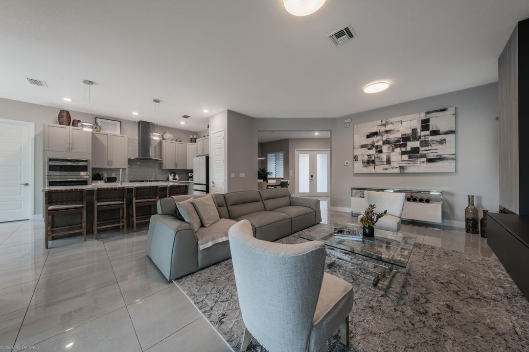 En Venta: $1,549,000 (5 camas, 3 baños, 3784 Pies cuadrados)