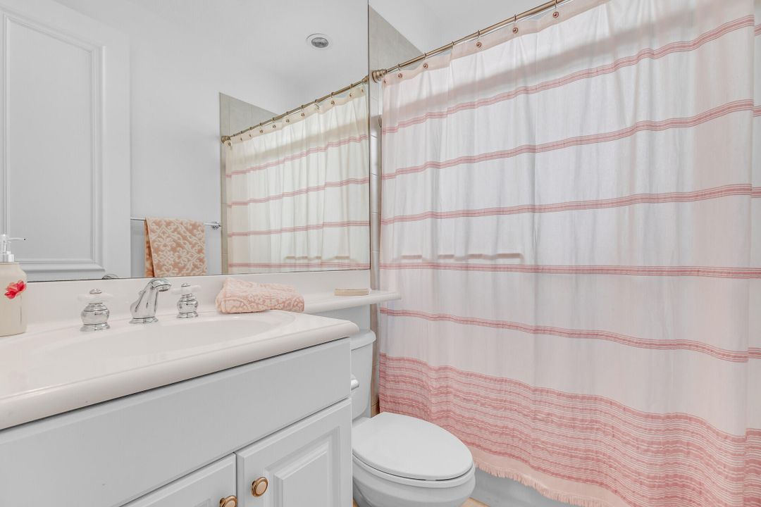 В аренду: $16,000 (6 спален, 4 ванн, 4683 Квадратных фут)