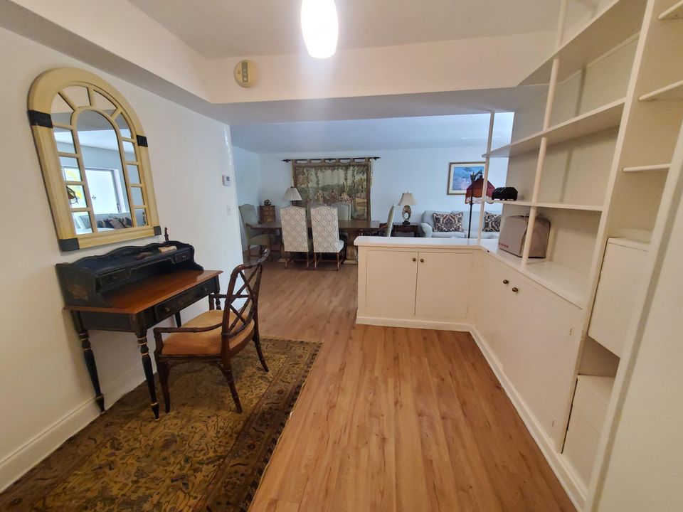 出租: $2,100 (2 贝兹, 2 浴室, 1120 平方英尺)