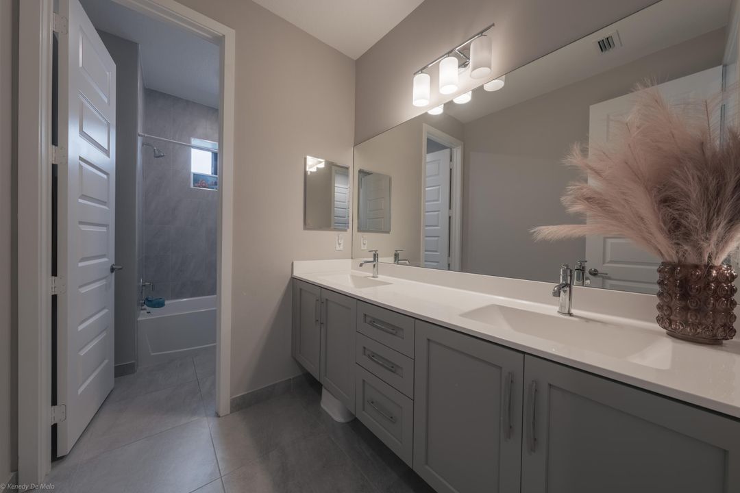 En Venta: $1,549,000 (5 camas, 3 baños, 3784 Pies cuadrados)