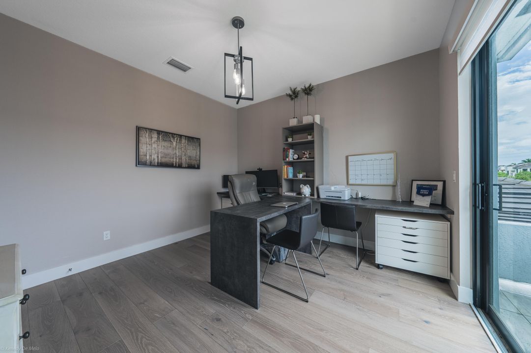 En Venta: $1,549,000 (5 camas, 3 baños, 3784 Pies cuadrados)