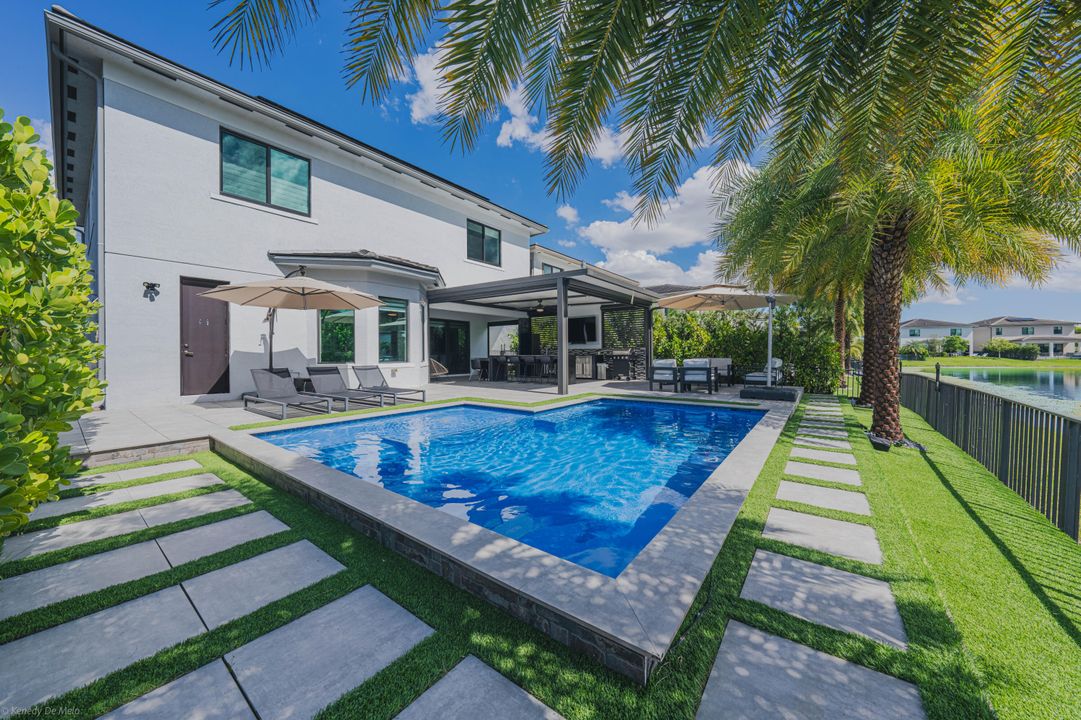 En Venta: $1,549,000 (5 camas, 3 baños, 3784 Pies cuadrados)