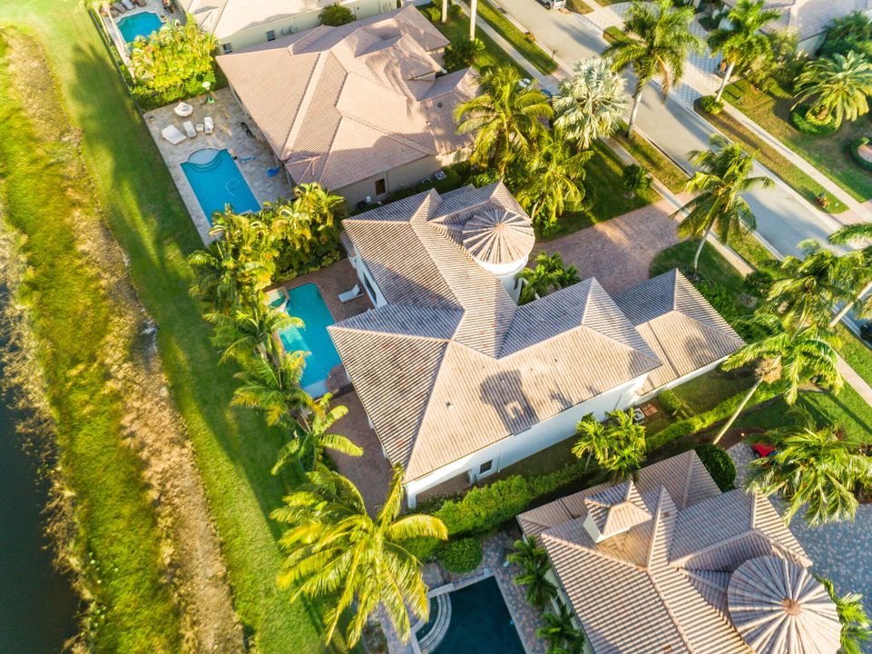 В аренду: $16,000 (6 спален, 4 ванн, 4683 Квадратных фут)