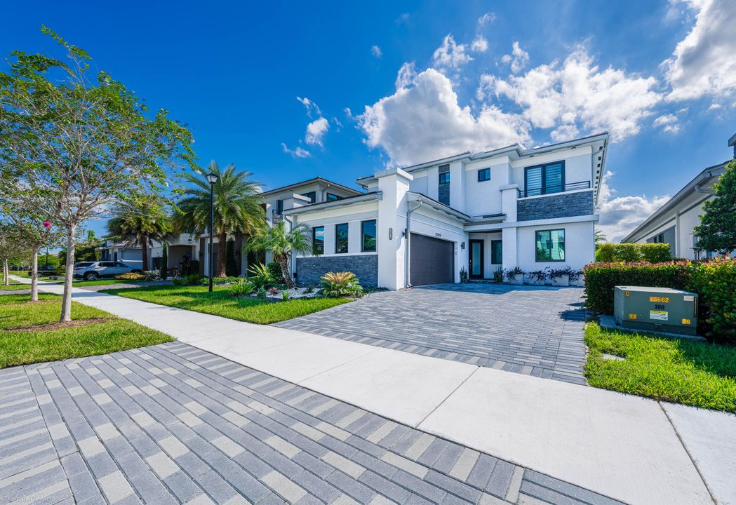 En Venta: $1,549,000 (5 camas, 3 baños, 3784 Pies cuadrados)