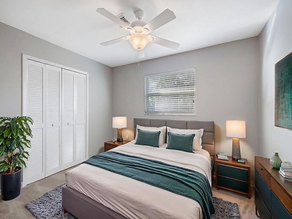 For Sale: $1,000,000 (3 beds, 2 baths, 1933 Square Feet)