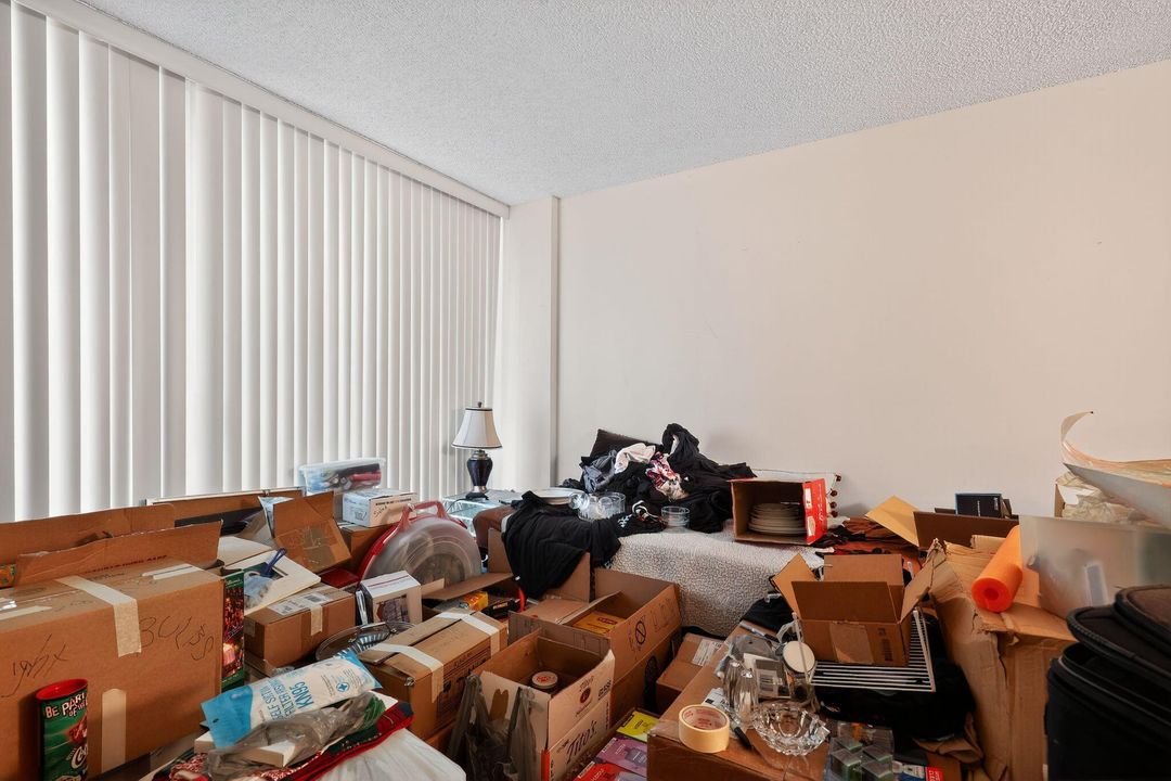 Activo con contrato: $100,000 (2 camas, 2 baños, 975 Pies cuadrados)