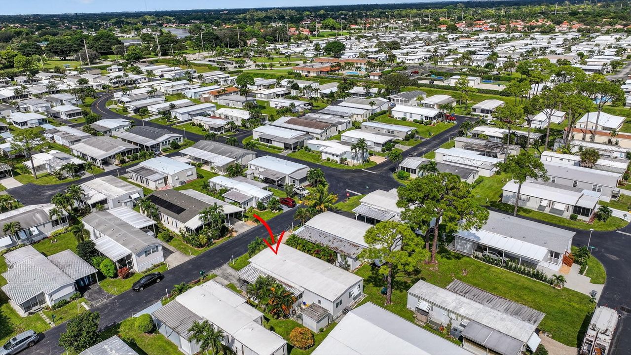 待售: $165,000 (2 贝兹, 2 浴室, 1344 平方英尺)