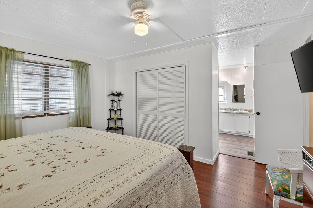 待售: $165,000 (2 贝兹, 2 浴室, 1344 平方英尺)