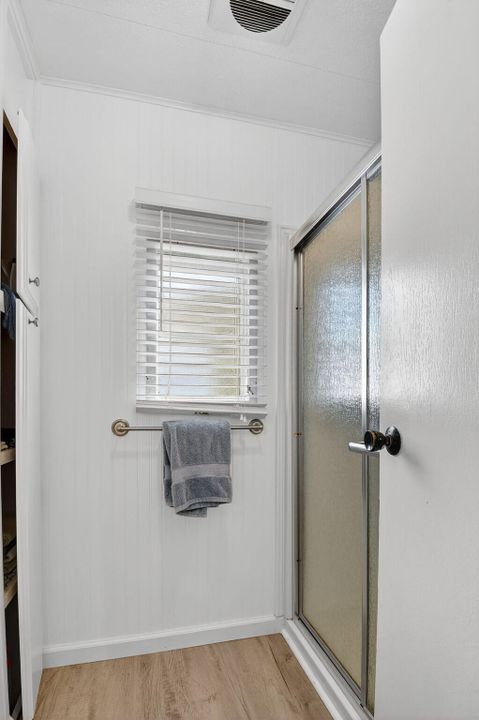 待售: $165,000 (2 贝兹, 2 浴室, 1344 平方英尺)