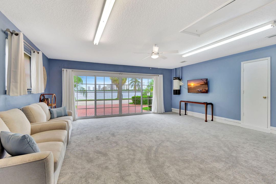 For Sale: $3,870,000 (4 beds, 3 baths, 3662 Square Feet)