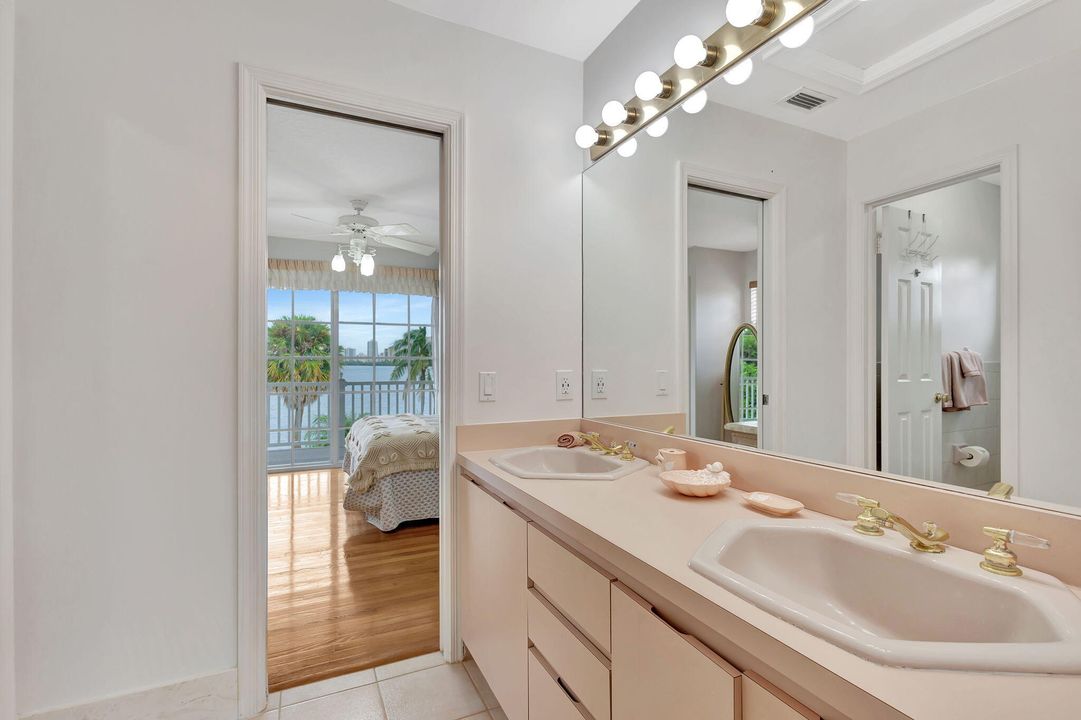 For Sale: $3,870,000 (4 beds, 3 baths, 3662 Square Feet)