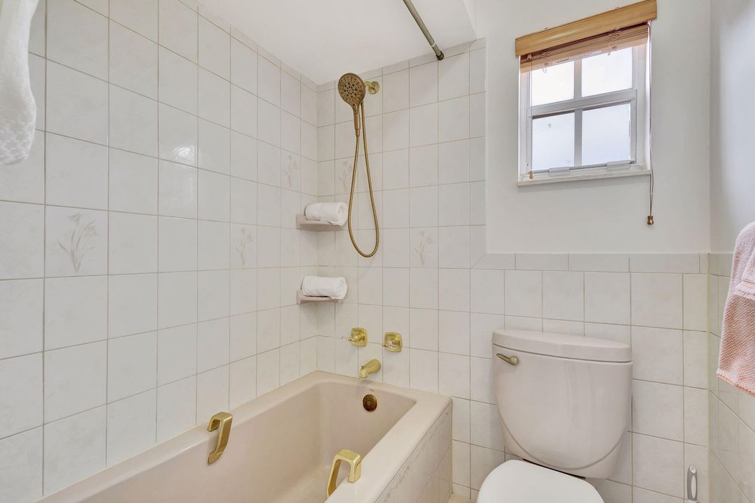 For Sale: $3,870,000 (4 beds, 3 baths, 3662 Square Feet)