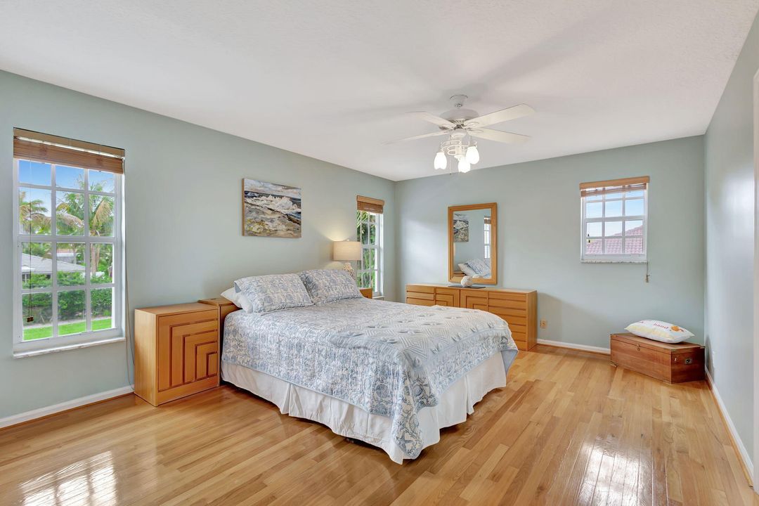 For Sale: $3,870,000 (4 beds, 3 baths, 3662 Square Feet)