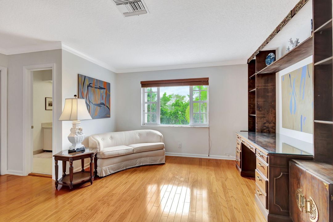 For Sale: $3,870,000 (4 beds, 3 baths, 3662 Square Feet)