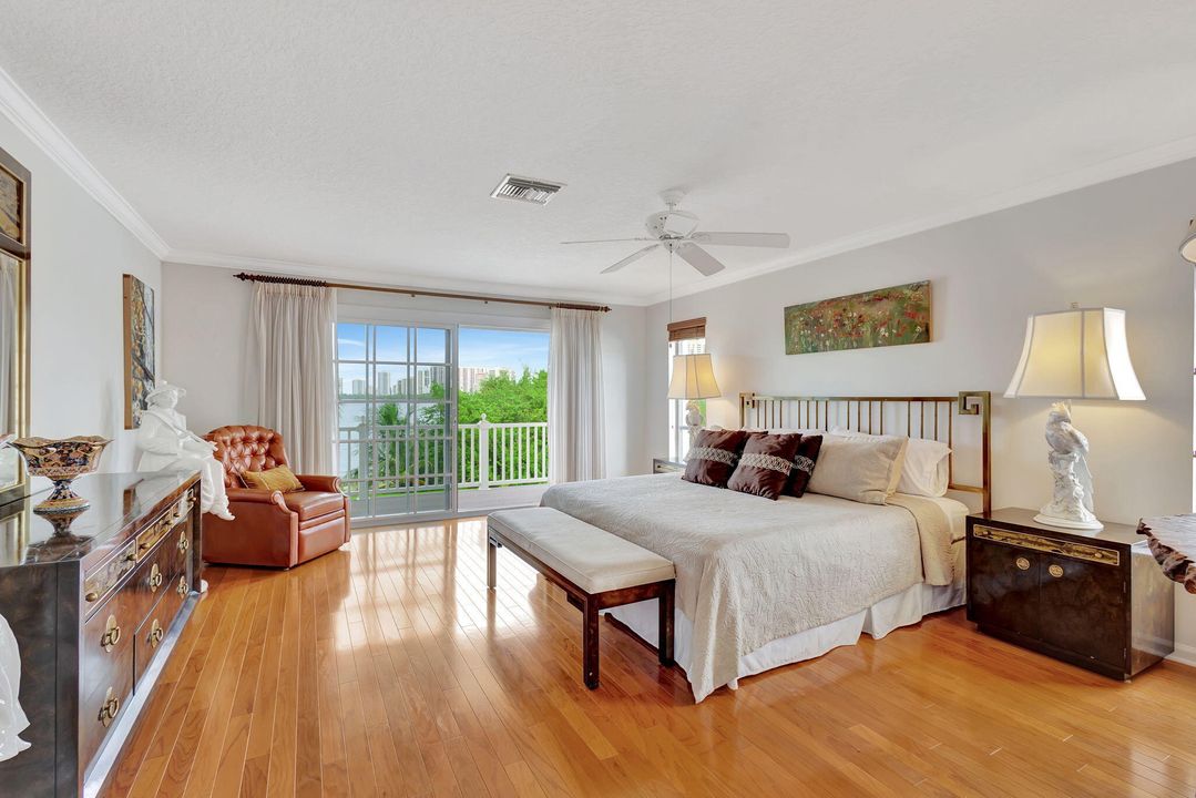 For Sale: $3,870,000 (4 beds, 3 baths, 3662 Square Feet)