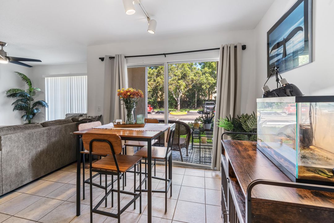 For Sale: $185,000 (1 beds, 1 baths, 760 Square Feet)