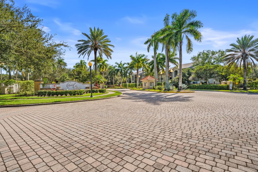 For Sale: $185,000 (1 beds, 1 baths, 760 Square Feet)