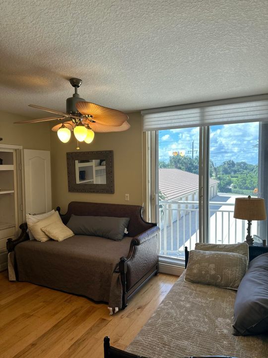 En Renta: $3,750 (3 camas, 2 baños, 2235 Pies cuadrados)