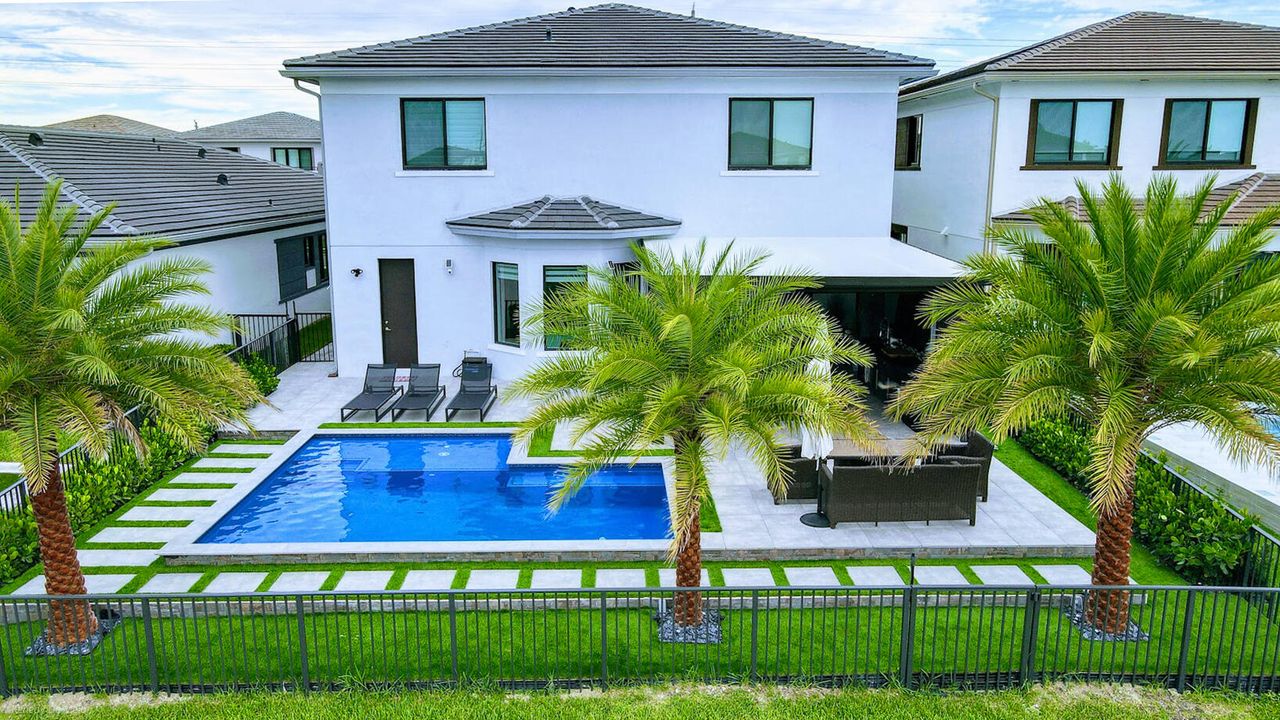 En Venta: $1,549,000 (5 camas, 3 baños, 3784 Pies cuadrados)