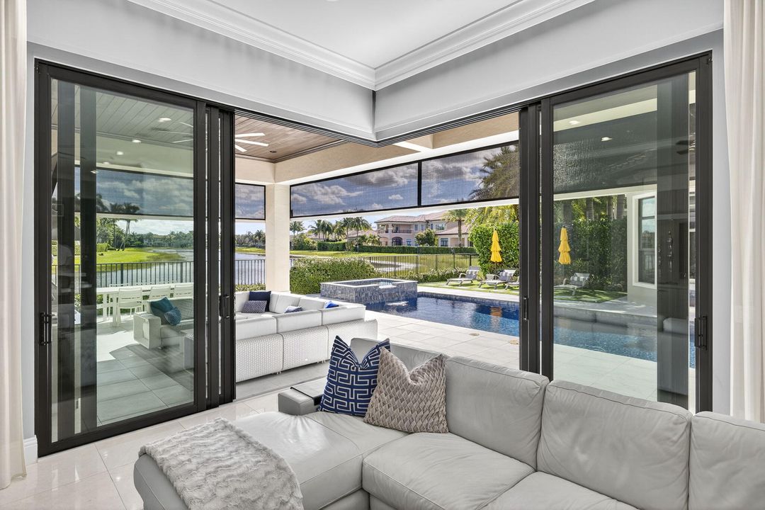 На продажу: $2,995,000 (4 спален, 5 ванн, 4638 Квадратных фут)