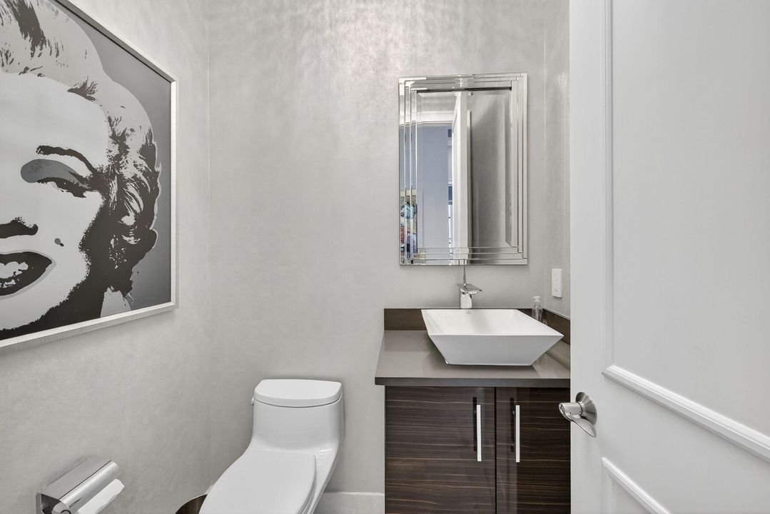 На продажу: $2,995,000 (4 спален, 5 ванн, 4638 Квадратных фут)