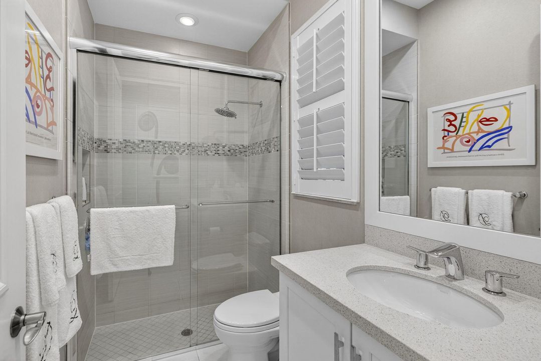 На продажу: $2,995,000 (4 спален, 5 ванн, 4638 Квадратных фут)