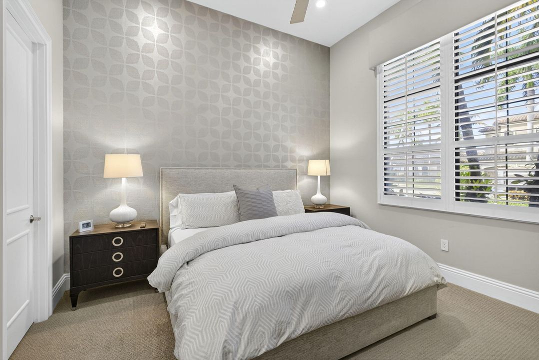 На продажу: $2,995,000 (4 спален, 5 ванн, 4638 Квадратных фут)