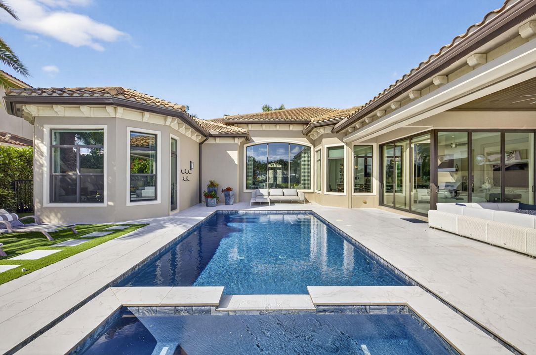 На продажу: $2,995,000 (4 спален, 5 ванн, 4638 Квадратных фут)