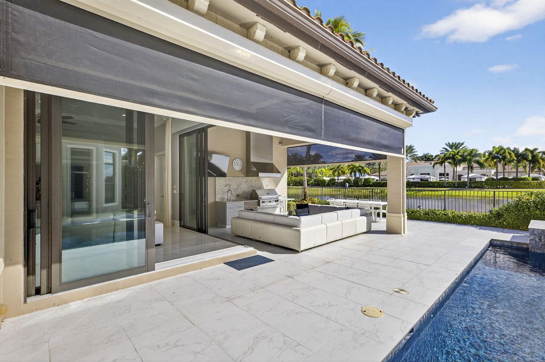 На продажу: $2,995,000 (4 спален, 5 ванн, 4638 Квадратных фут)