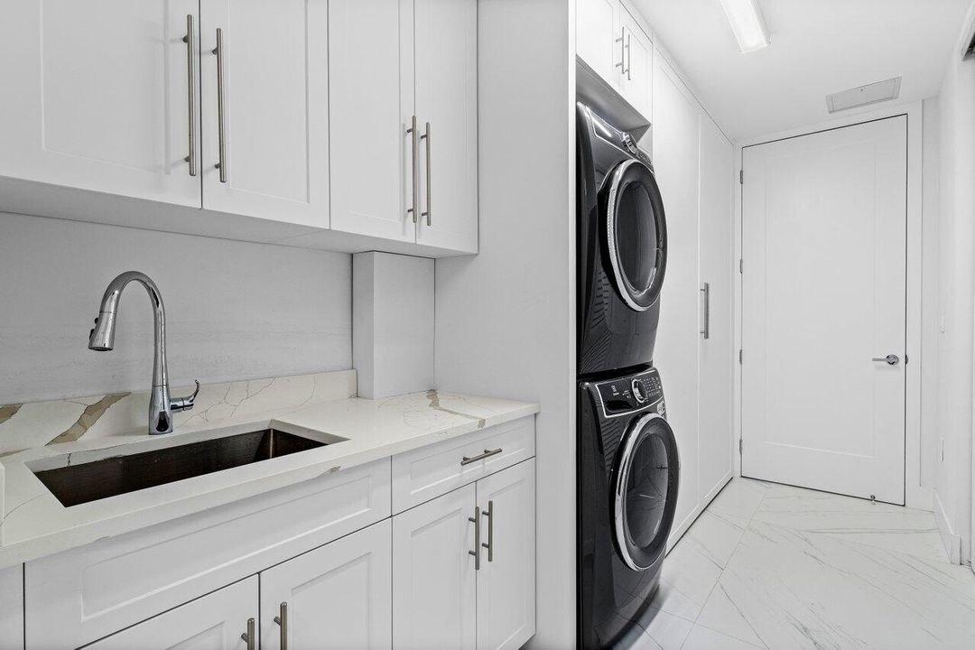 For Sale: $3,788,500 (4 beds, 4 baths, 3428 Square Feet)