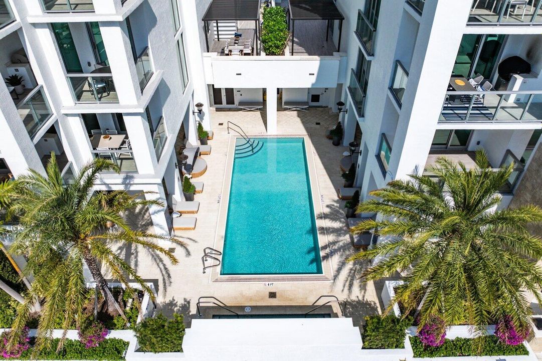 For Sale: $3,788,500 (4 beds, 4 baths, 3428 Square Feet)