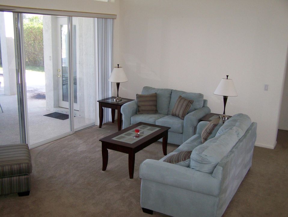 En Renta: $8,000 (5 camas, 4 baños, 3668 Pies cuadrados)