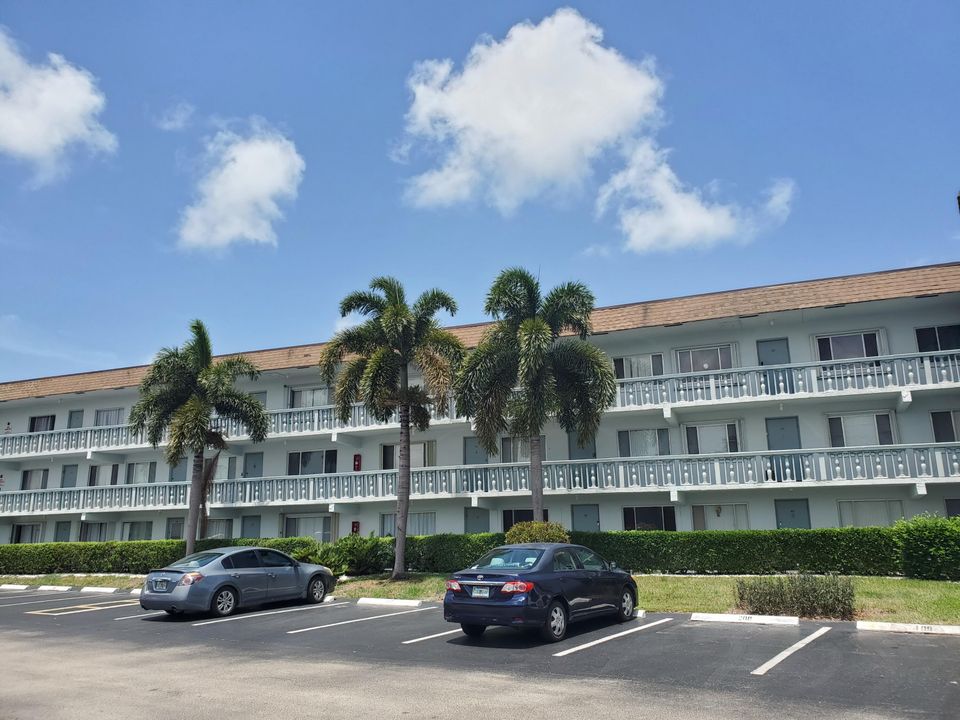 出租: $1,500 (1 贝兹, 1 浴室, 756 平方英尺)