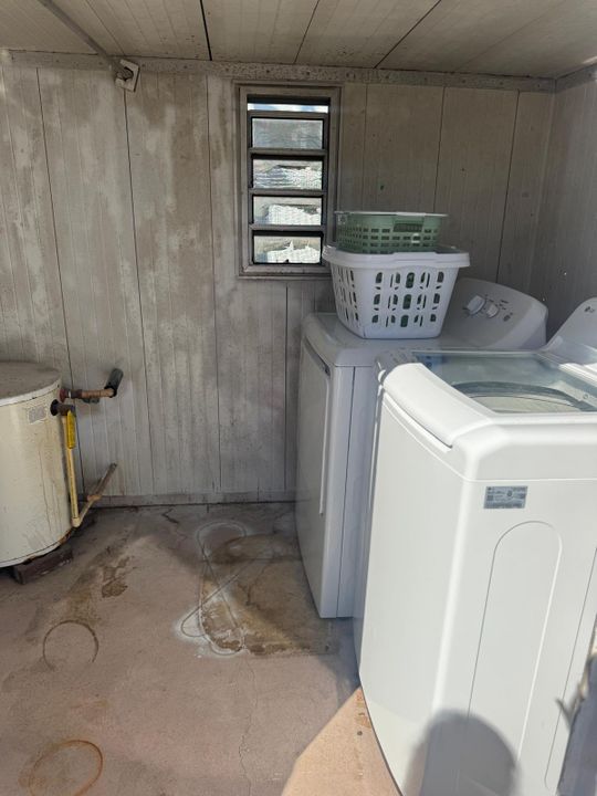 На продажу: $110,000 (2 спален, 2 ванн, 1150 Квадратных фут)