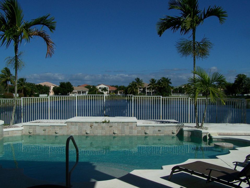 En Renta: $8,000 (5 camas, 4 baños, 3668 Pies cuadrados)