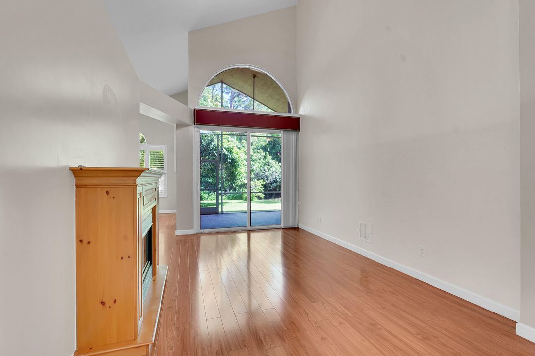 For Sale: $400,000 (3 beds, 2 baths, 2029 Square Feet)