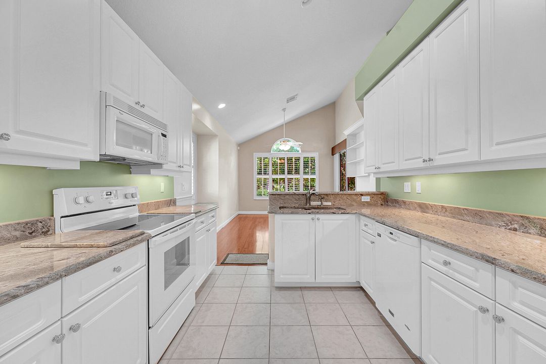 For Sale: $400,000 (3 beds, 2 baths, 2029 Square Feet)