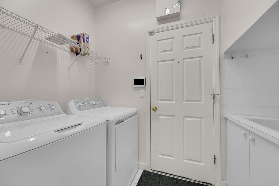 For Sale: $400,000 (3 beds, 2 baths, 2029 Square Feet)