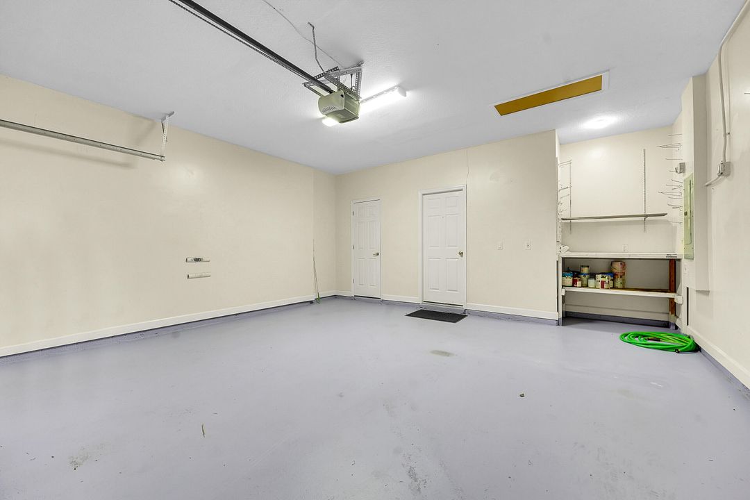 For Sale: $400,000 (3 beds, 2 baths, 2029 Square Feet)