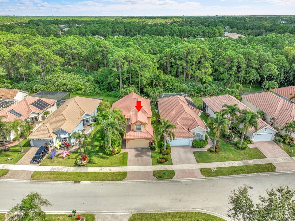 For Sale: $400,000 (3 beds, 2 baths, 2029 Square Feet)