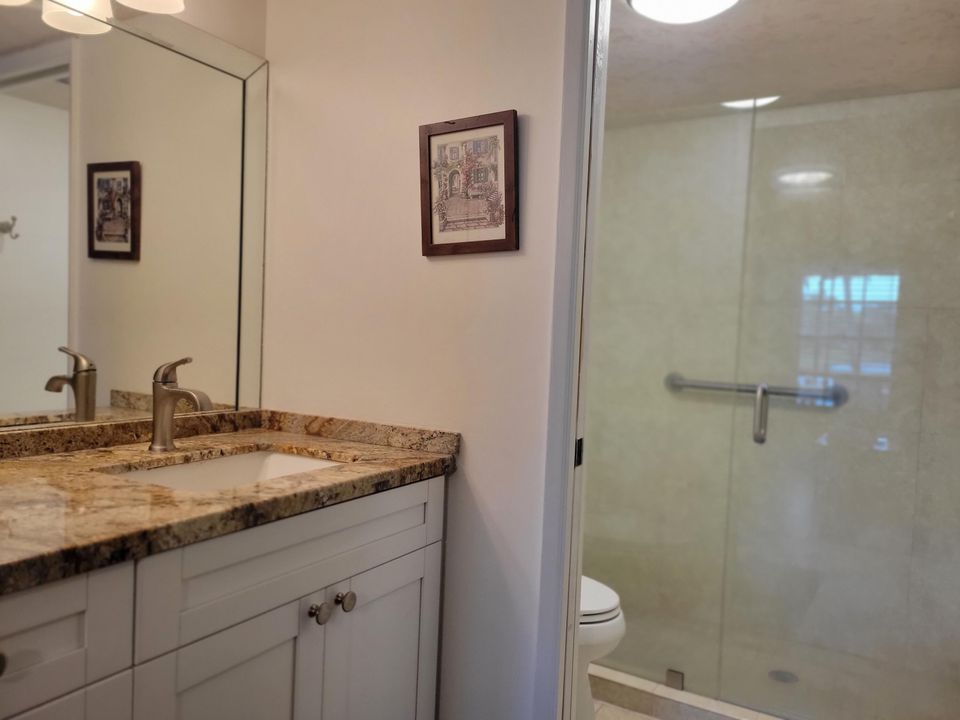 For Sale: $359,500 (2 beds, 2 baths, 1227 Square Feet)