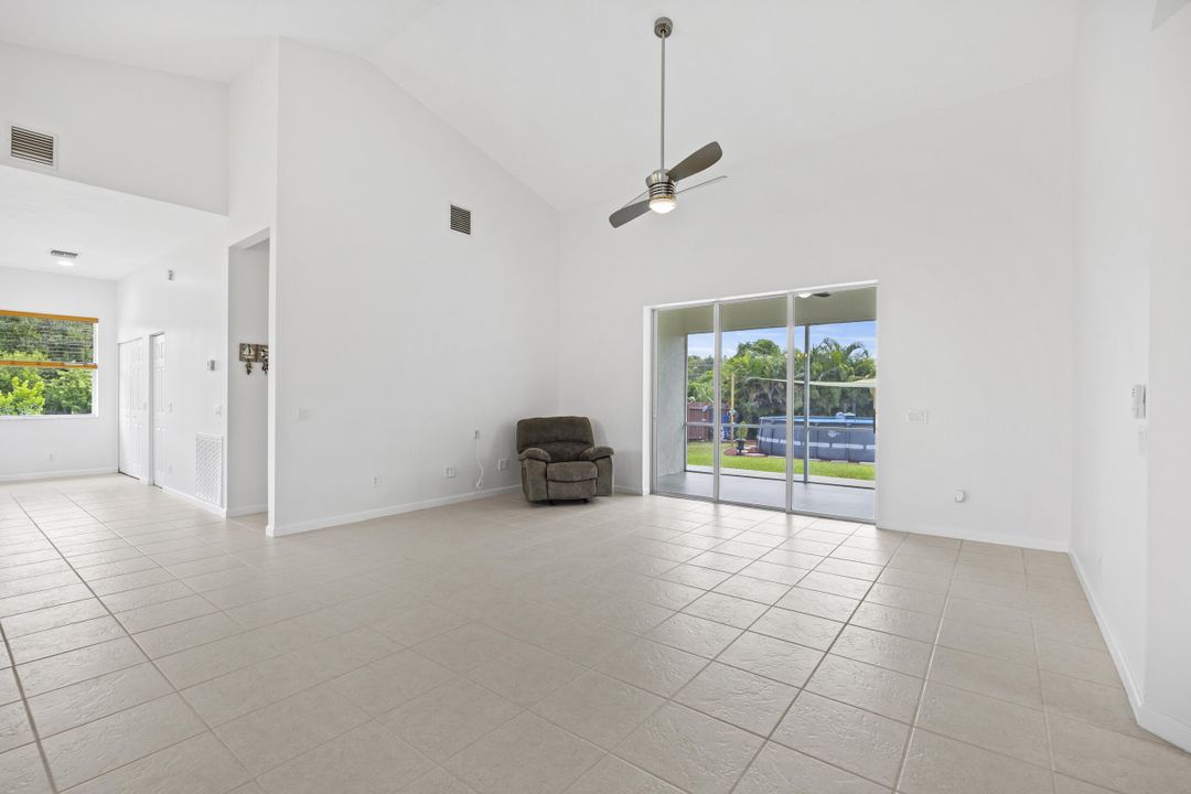 Active With Contract: $712,000 (3 beds, 2 baths, 2322 Square Feet)