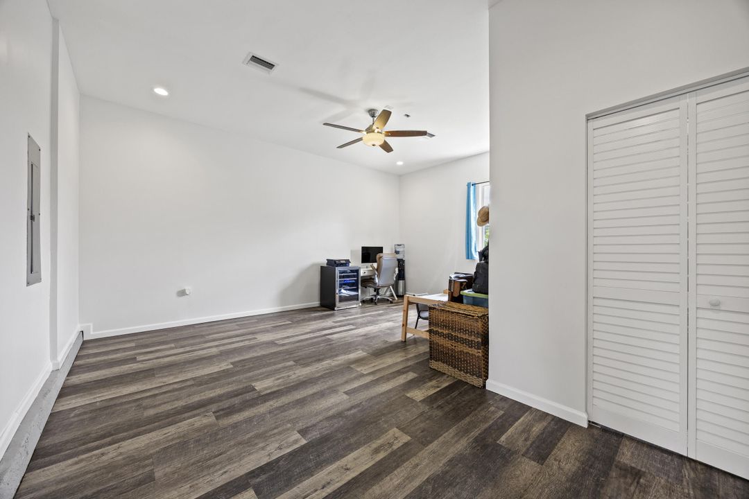 Active With Contract: $712,000 (3 beds, 2 baths, 2322 Square Feet)