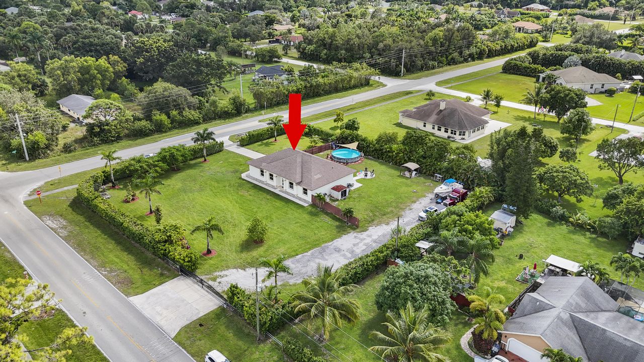 Active With Contract: $712,000 (3 beds, 2 baths, 2322 Square Feet)