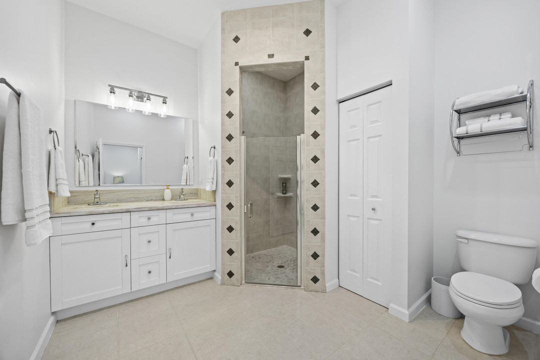 Active With Contract: $712,000 (3 beds, 2 baths, 2322 Square Feet)