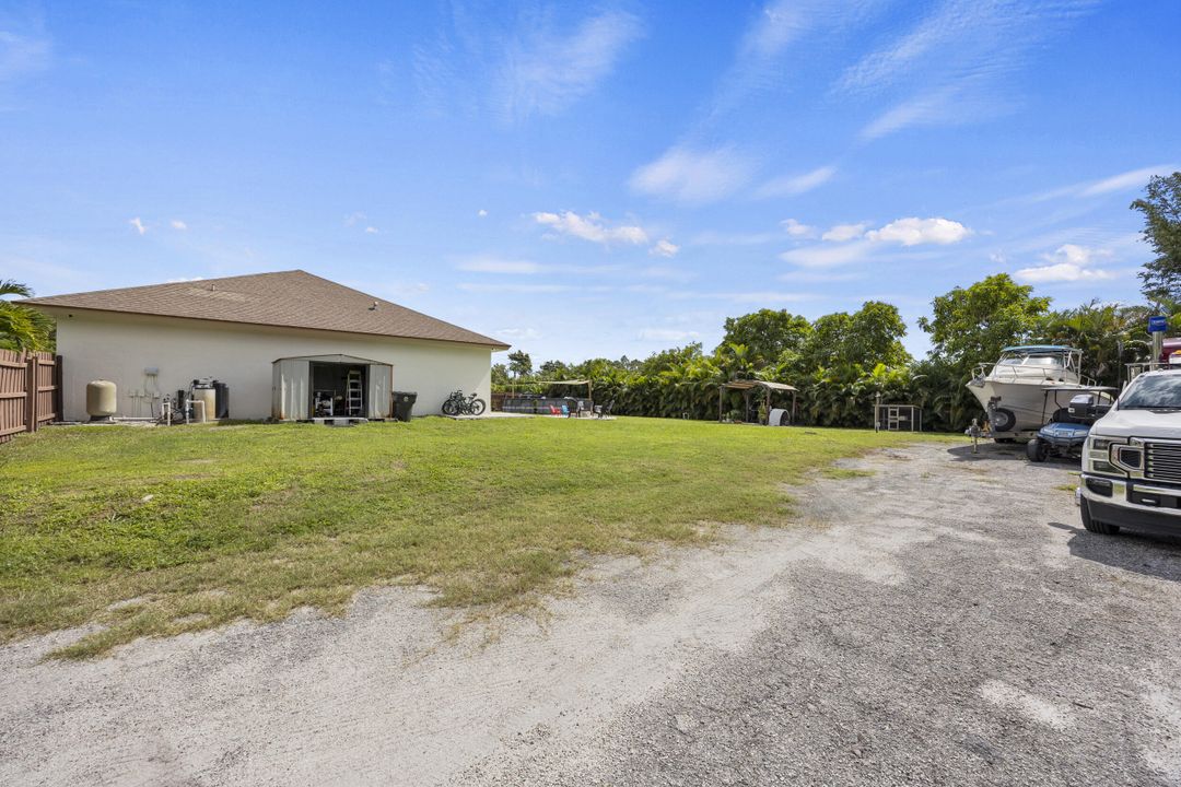 Active With Contract: $712,000 (3 beds, 2 baths, 2322 Square Feet)