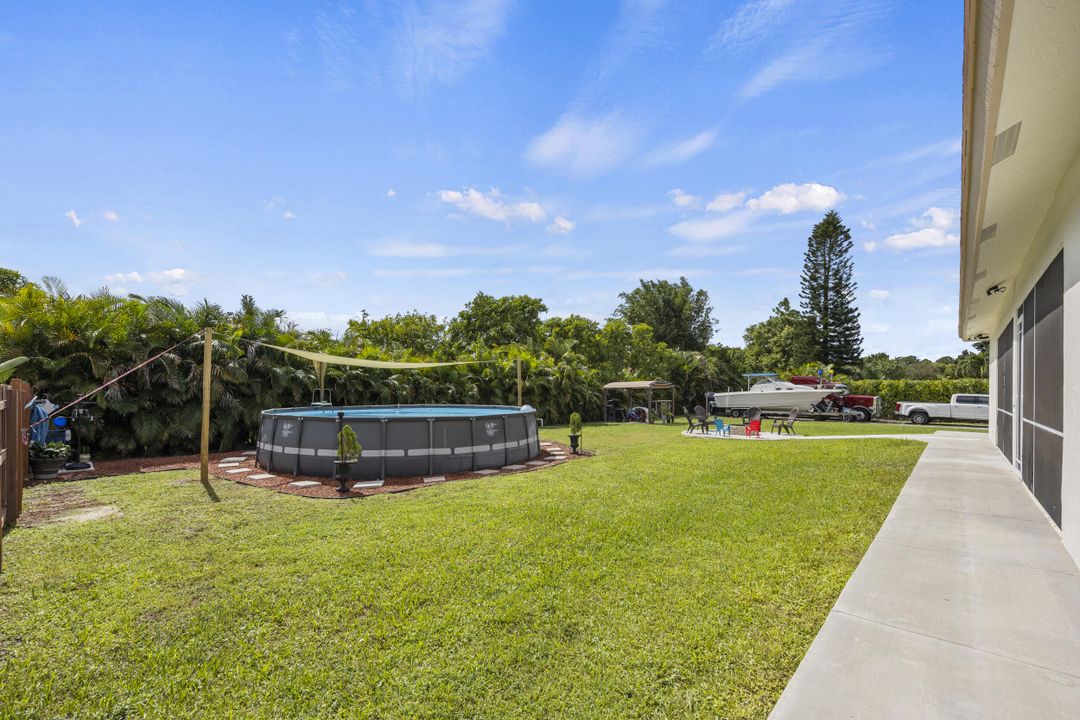 Active With Contract: $712,000 (3 beds, 2 baths, 2322 Square Feet)