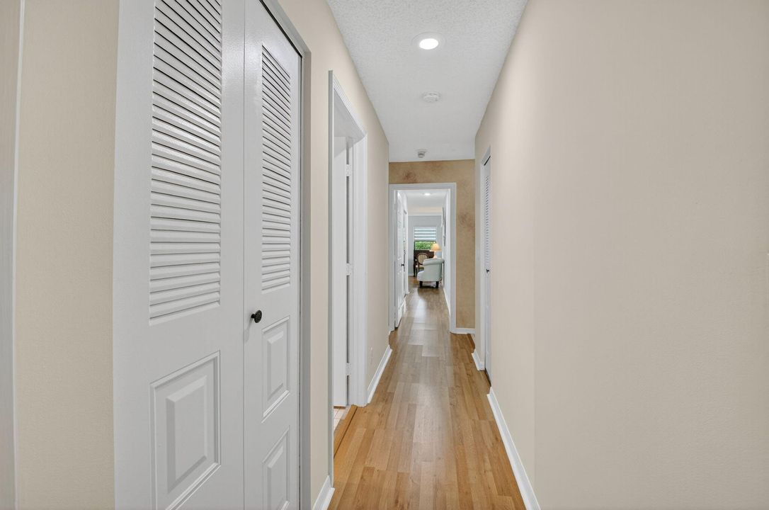 For Sale: $465,000 (2 beds, 2 baths, 1908 Square Feet)