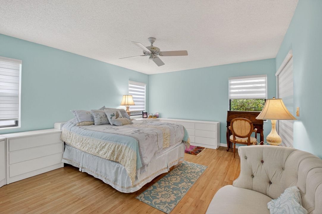 For Sale: $465,000 (2 beds, 2 baths, 1908 Square Feet)