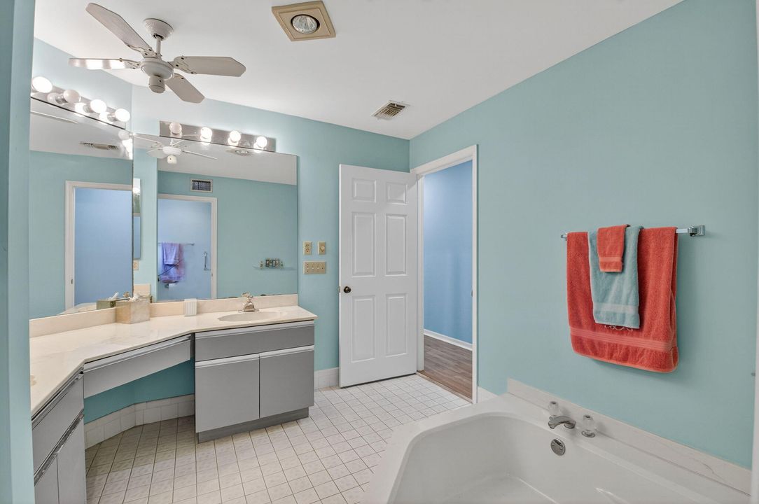 For Sale: $465,000 (2 beds, 2 baths, 1908 Square Feet)